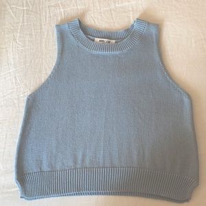 Knit Sweater vest